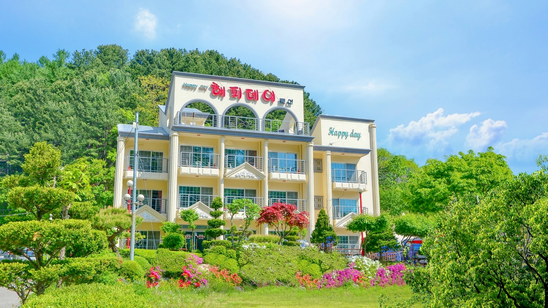https://yaimg.yanolja.com/v5/2025/06/11/02/6848ec221f91b9.86332421.jpg