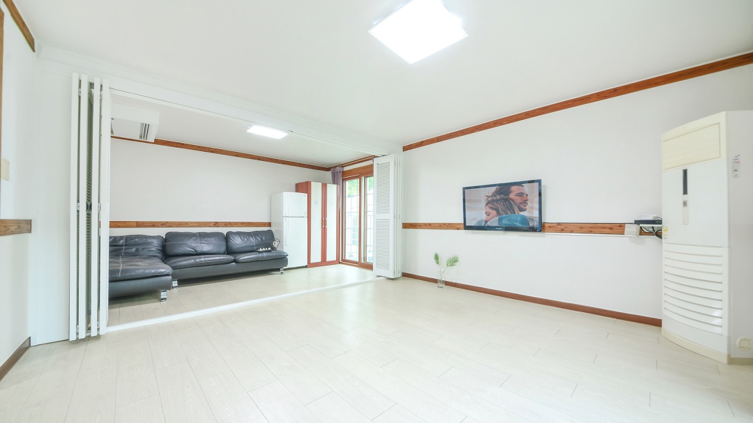 https://yaimg.yanolja.com/v5/2025/06/11/02/6848ecd1ad0e79.01584662.jpg