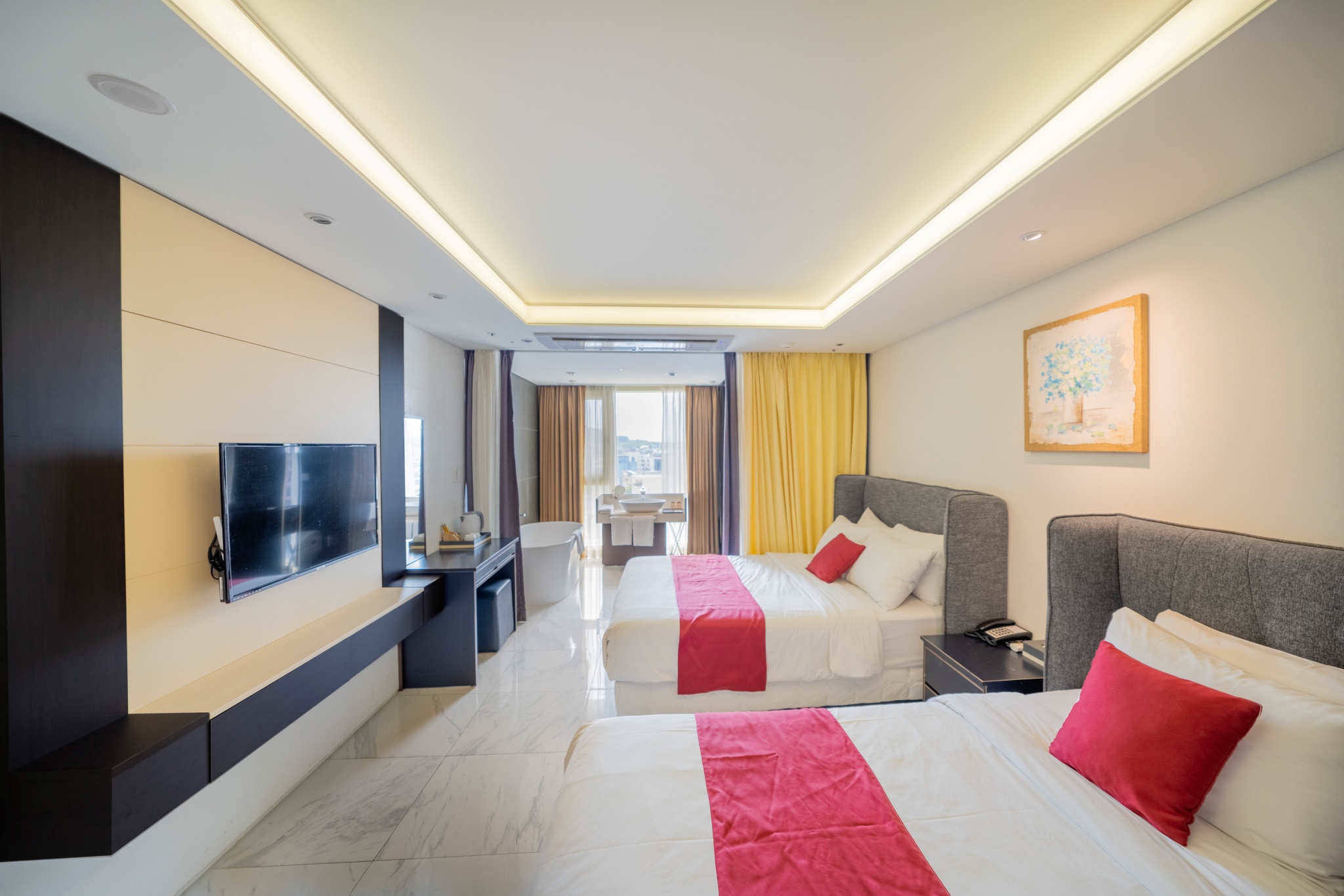 room detail thumbnail 1