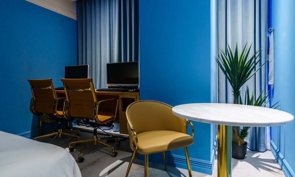 room detail thumbnail 1