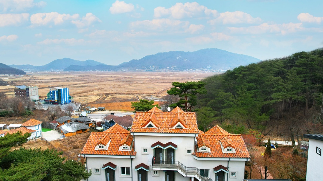 https://yaimg.yanolja.com/v5/2025/06/27/03/685e10849a8774.85900345.jpg