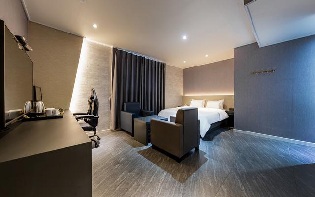 광주 첨단 HOTEL W