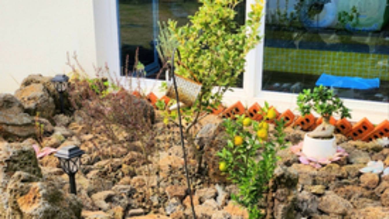 room detail thumbnail 1