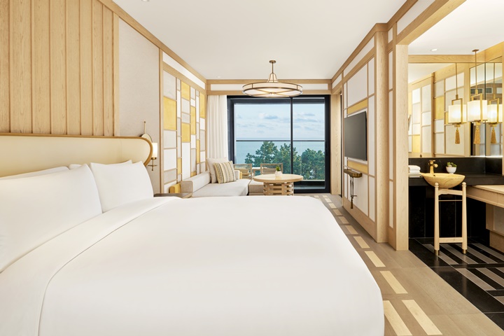 프리미엄 킹, 게스트룸, 킹침대 1개, 소파침대, 바다 전망, 발코니 Flexible Rate with Half board