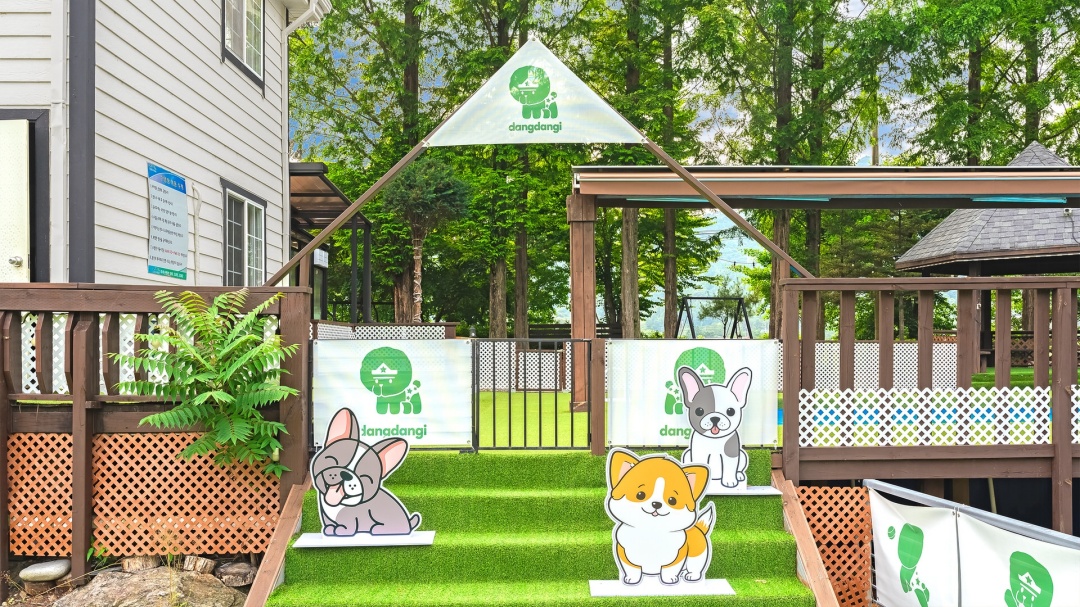 https://yaimg.yanolja.com/v5/2025/07/14/03/68747d85adcf84.00630039.jpg