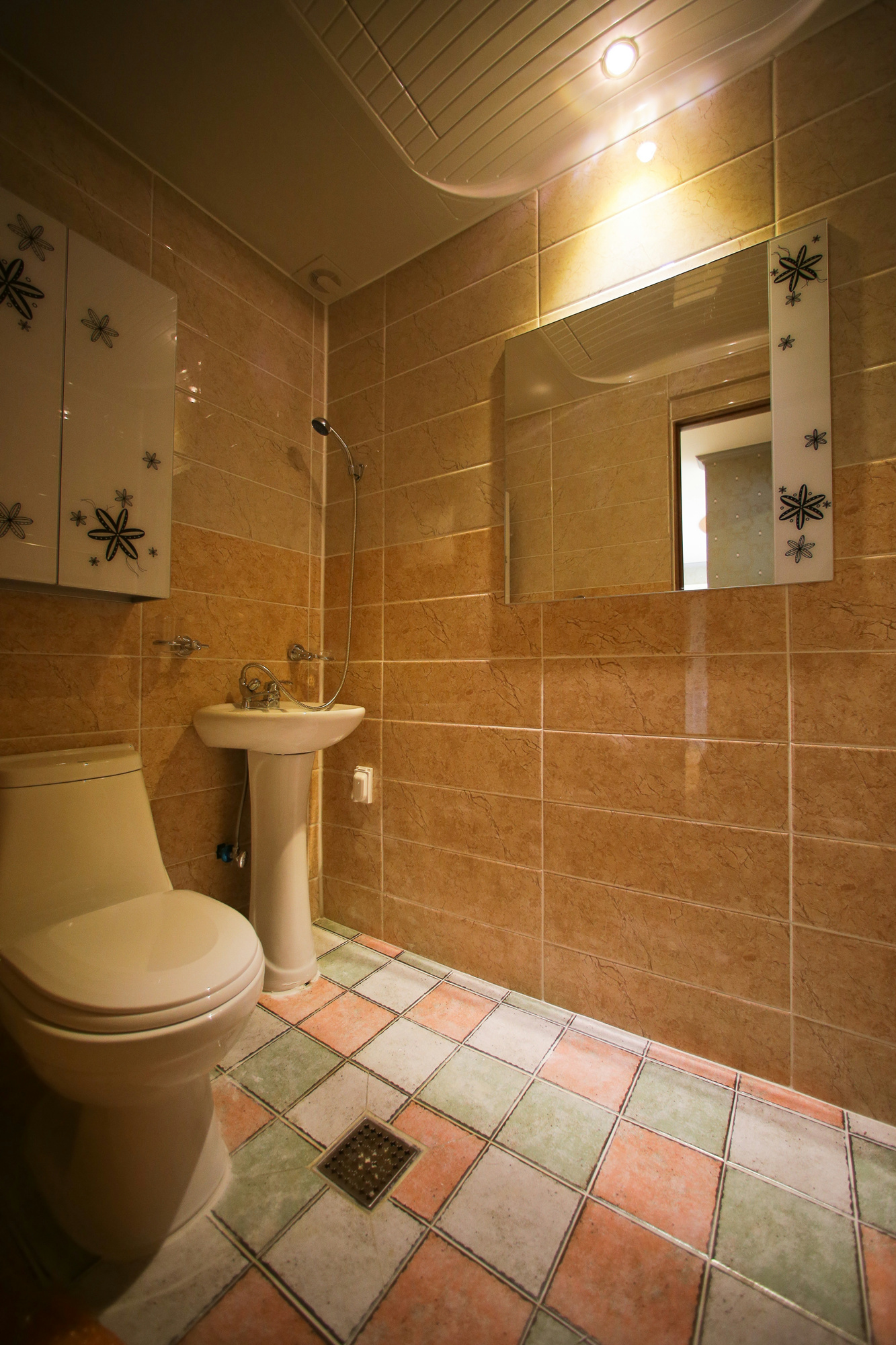 room detail thumbnail 2