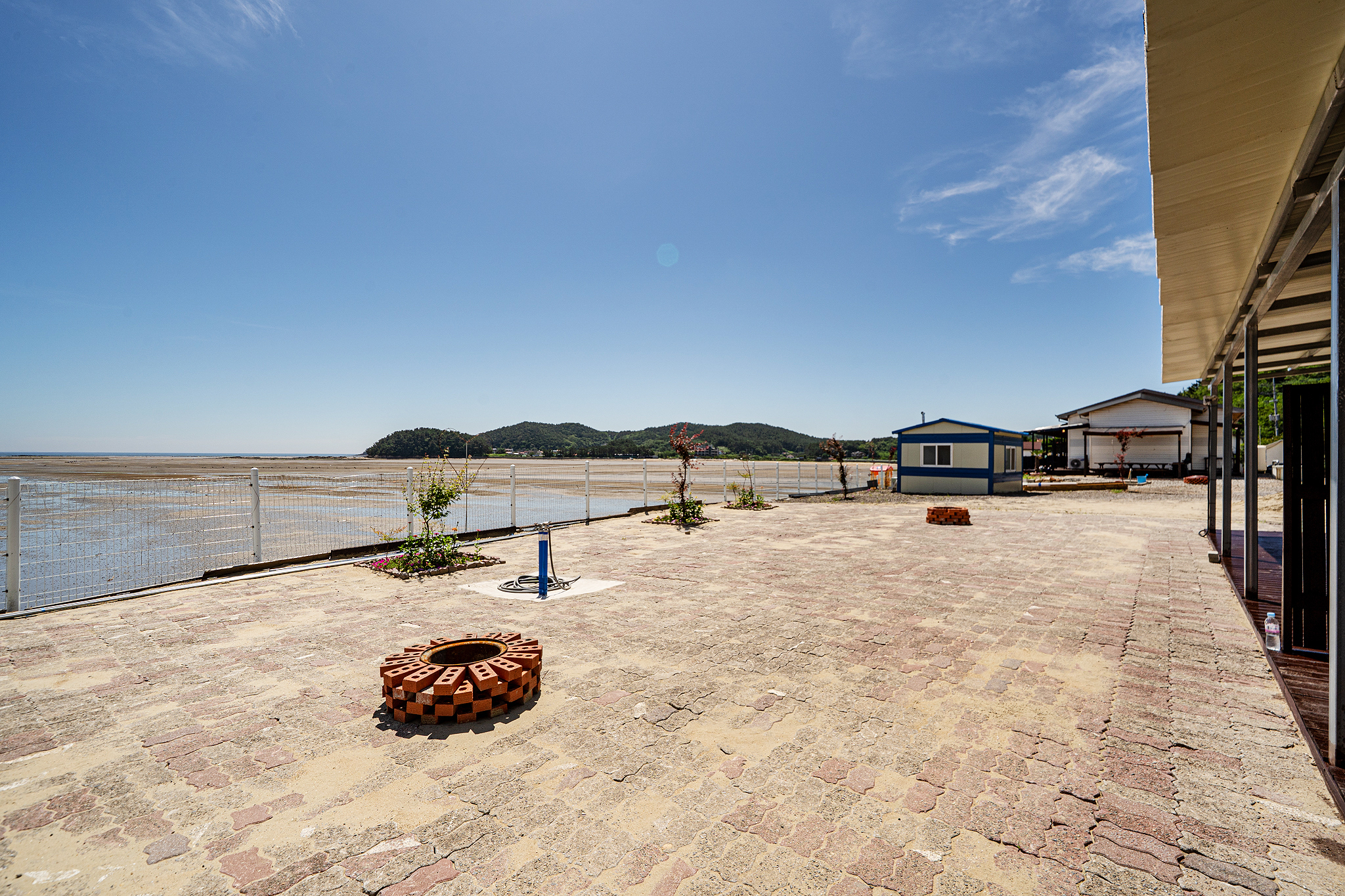 https://yaimg.yanolja.com/v5/2025/07/15/06/6875f2be2fba35.54670187.jpg