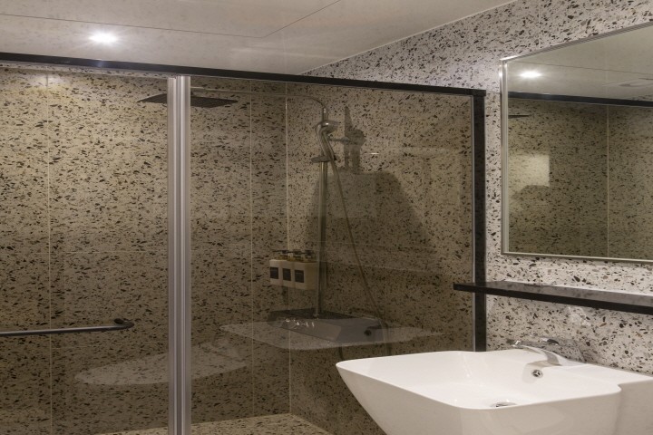 https://yaimg.yanolja.com/v5/2025/07/15/07/687606ef19f0c2.95379376.jpg