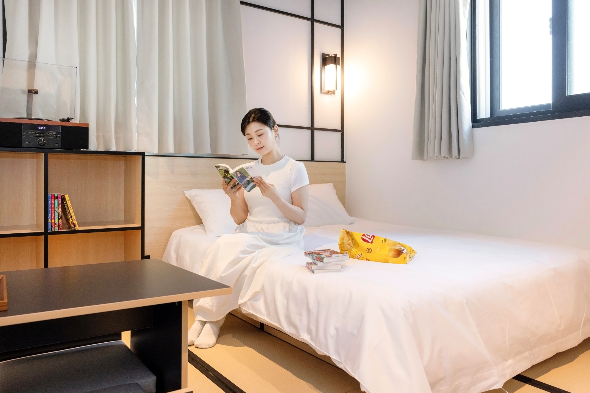 room detail thumbnail 1