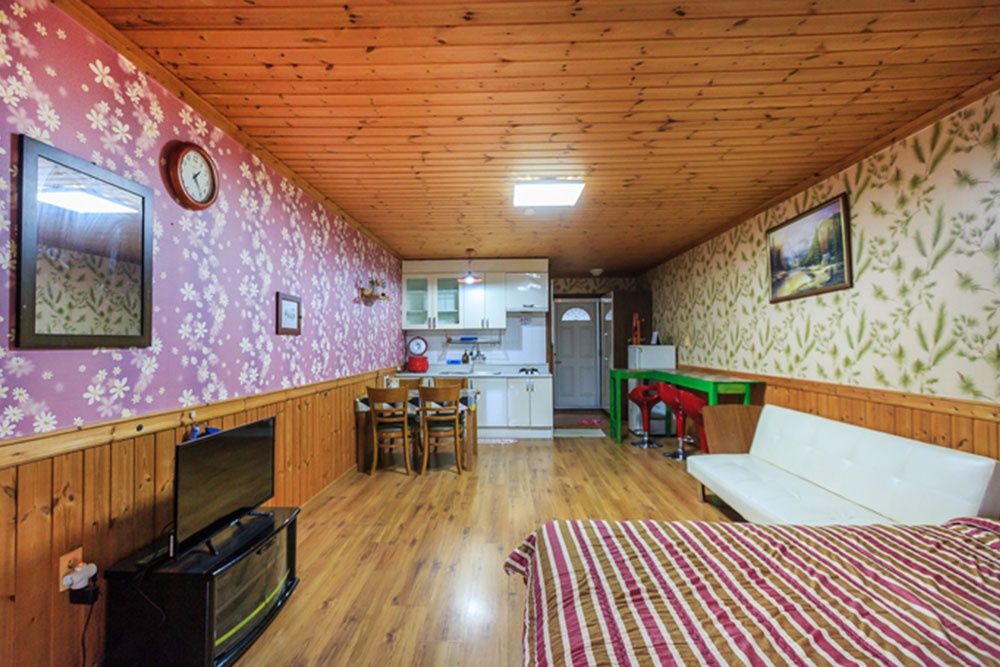 https://yaimg.yanolja.com/v5/2025/07/18/02/6879b384e44ec5.47214011.jpg