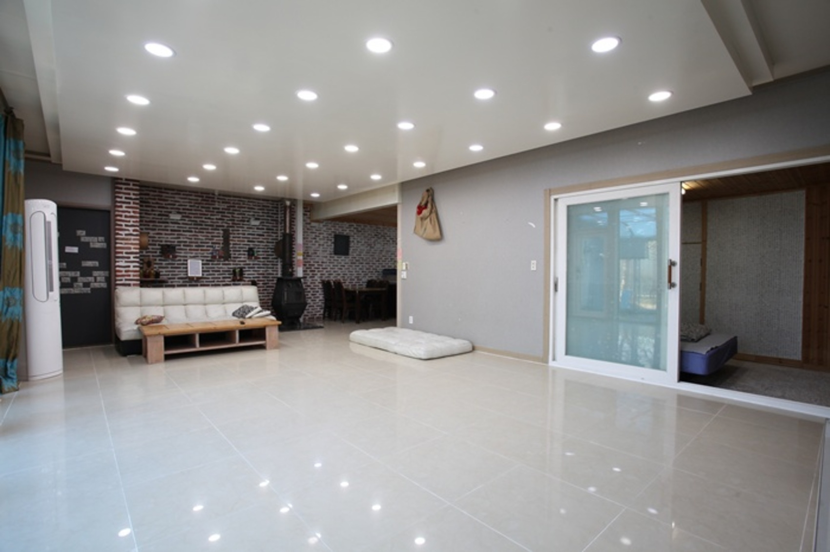 https://yaimg.yanolja.com/v5/2025/07/21/07/687de6bf255050.07093856.jpg