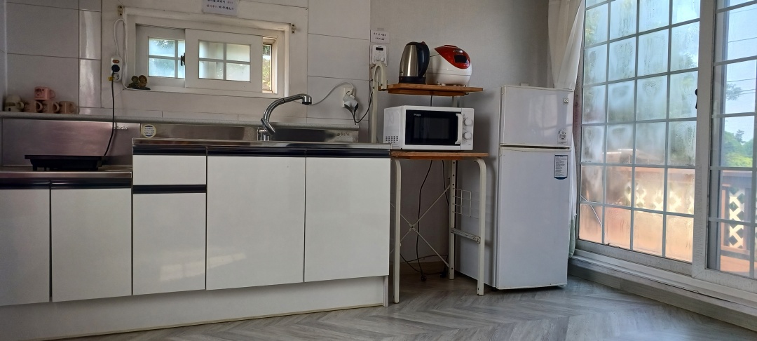 https://yaimg.yanolja.com/v5/2025/07/22/03/687f024b7b9f53.73188944.jpg