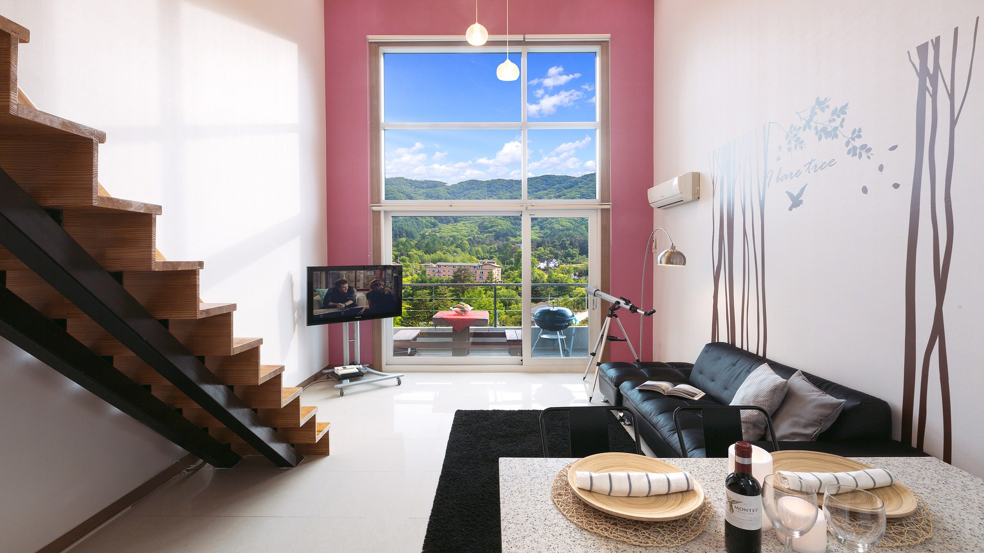 room detail thumbnail 1