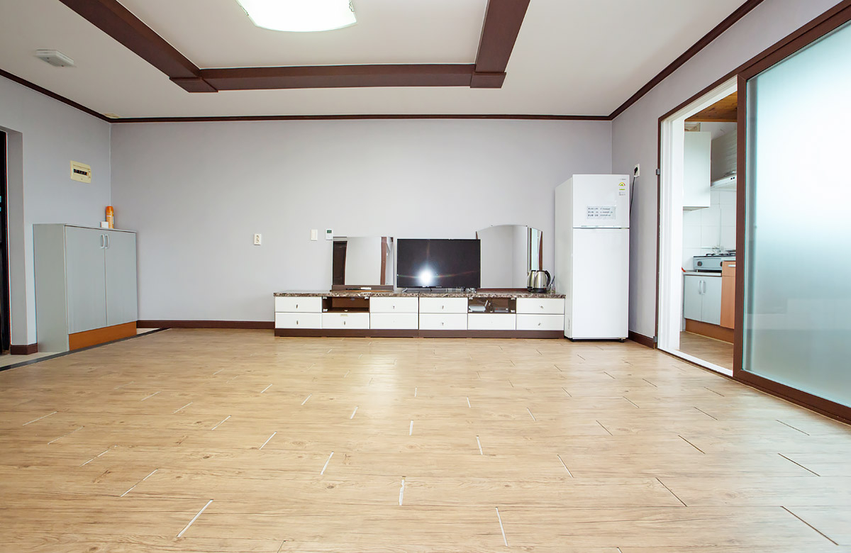 https://yaimg.yanolja.com/v5/2025/07/25/03/6882fe7eef7861.76333208.jpg