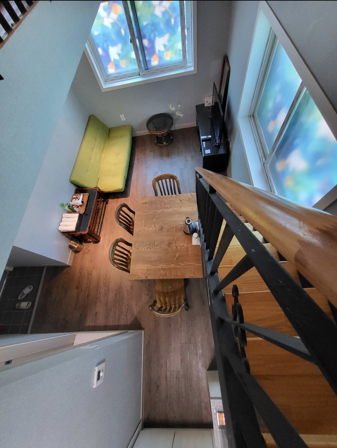 room detail thumbnail 1