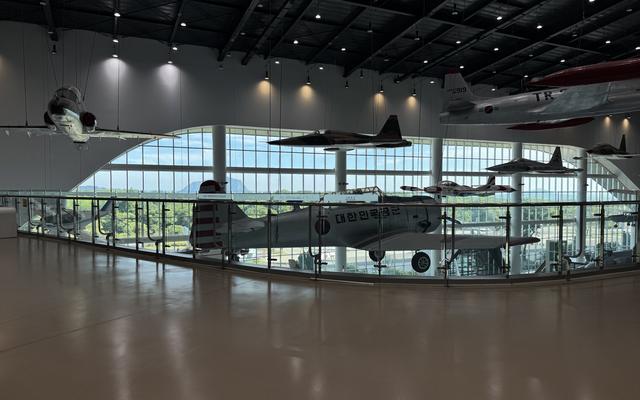 리뷰 대표 이미지