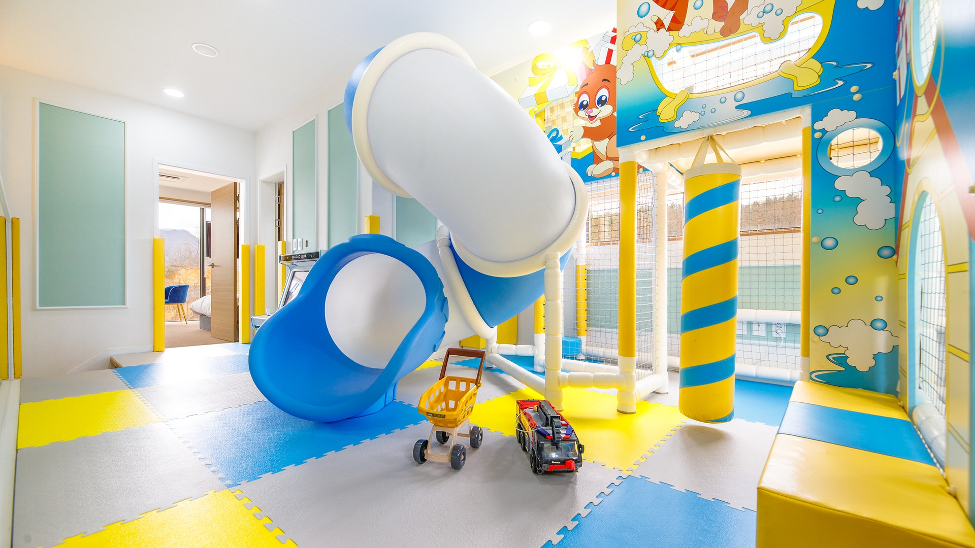 room detail thumbnail 0