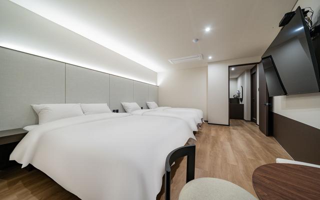 동대문 관광호텔 (Tourist Hotel)