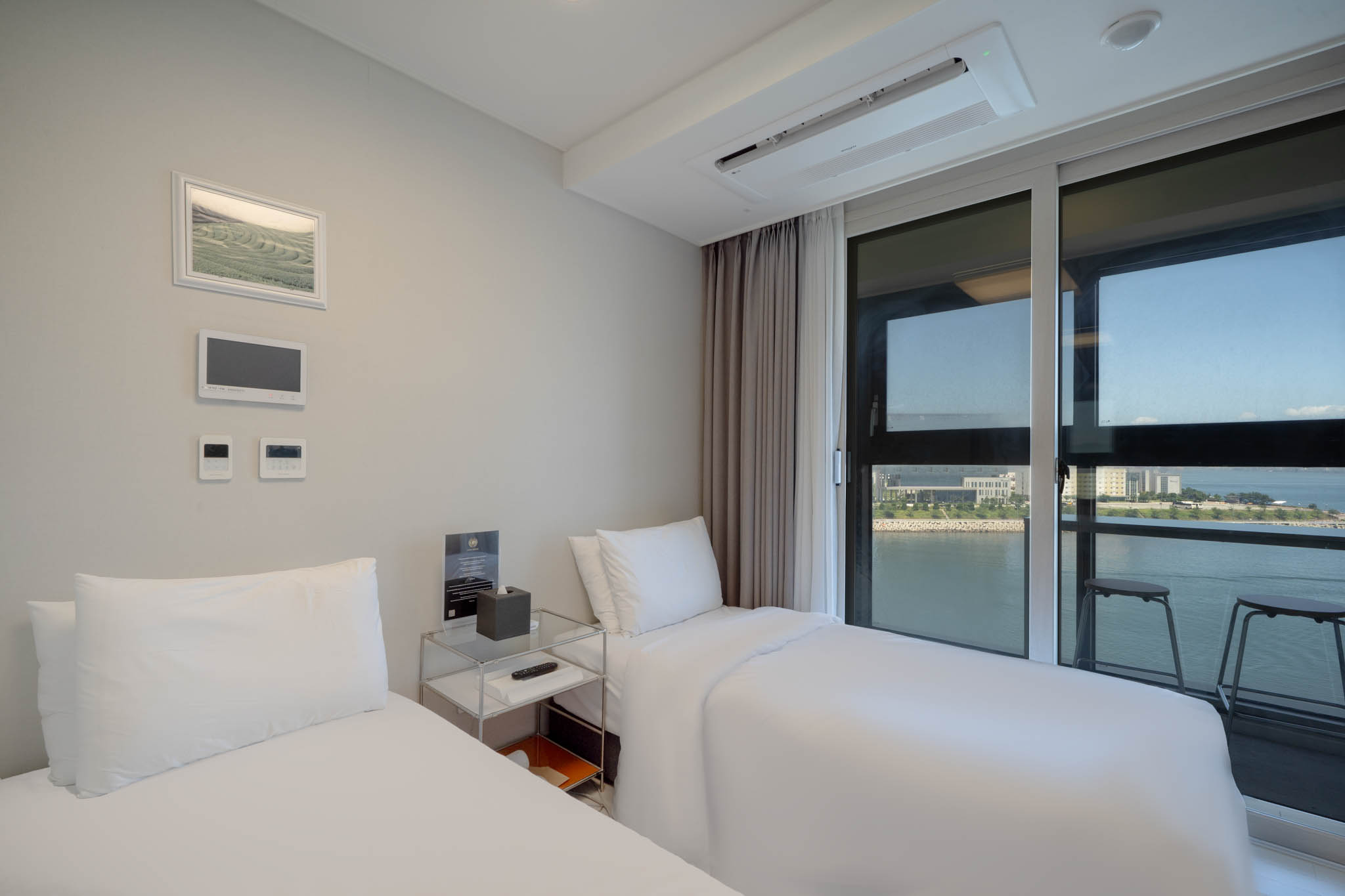 cabin-S Ocean View Twin