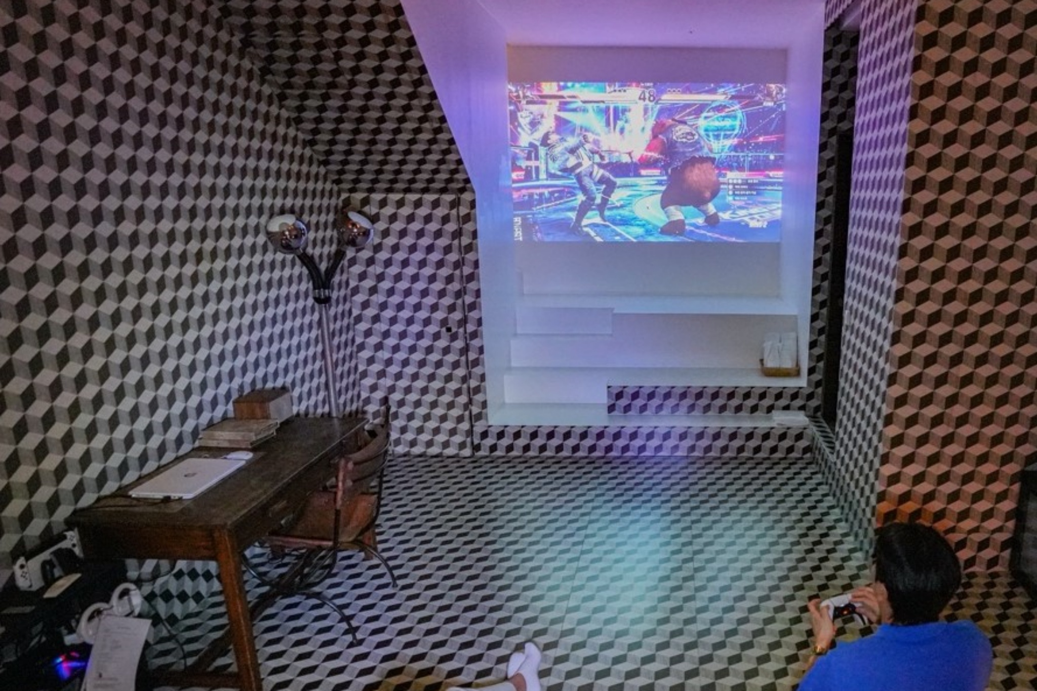 room detail thumbnail 2