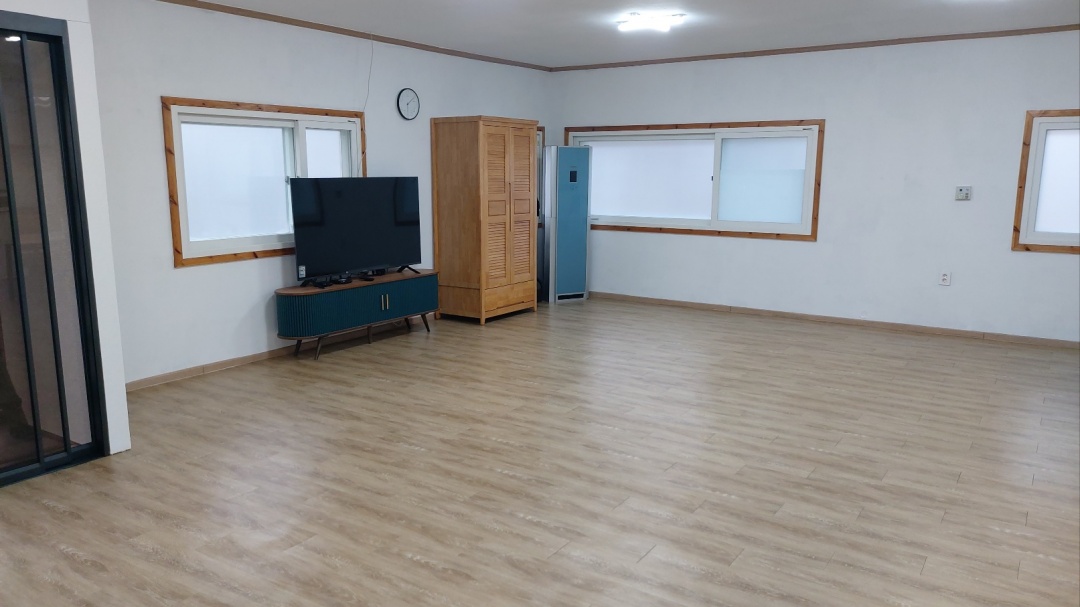 https://yaimg.yanolja.com/v5/2025/08/05/02/68916d138ece12.30053918.jpg