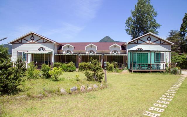 문경 산속에아침펜션