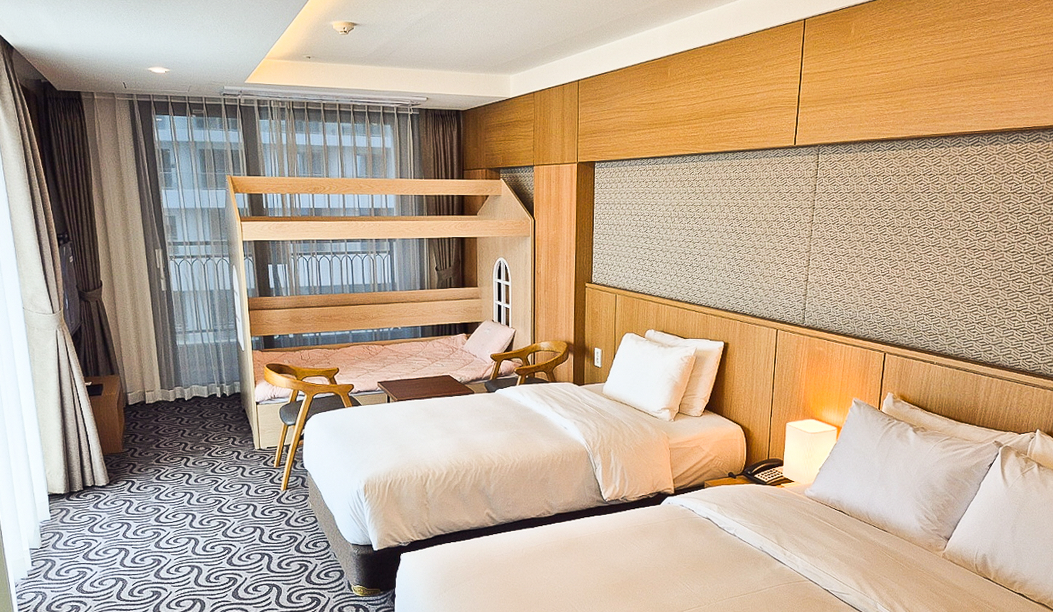 쿼드 패밀리 트윈 발코니파셜오션뷰(Room Only)