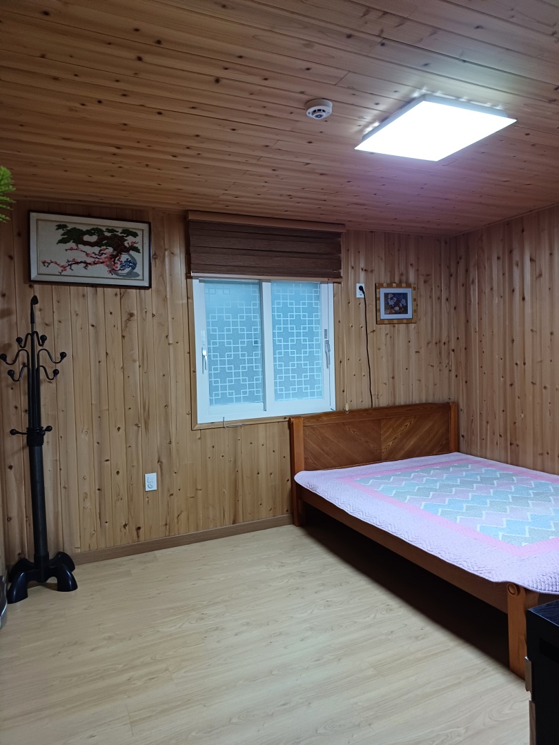 https://yaimg.yanolja.com/v5/2025/08/08/06/6895937680b073.51642221.jpg