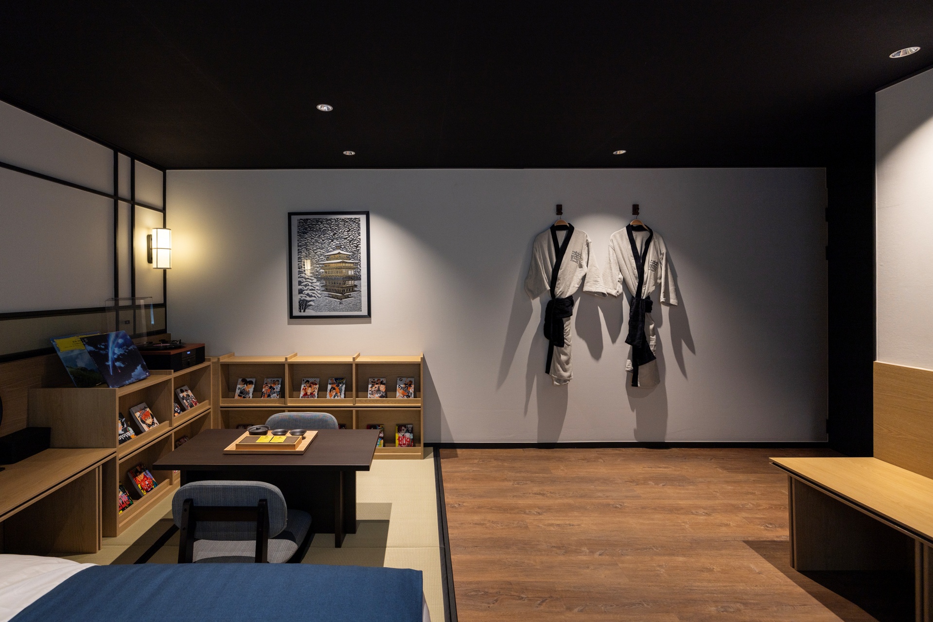 room detail thumbnail 2