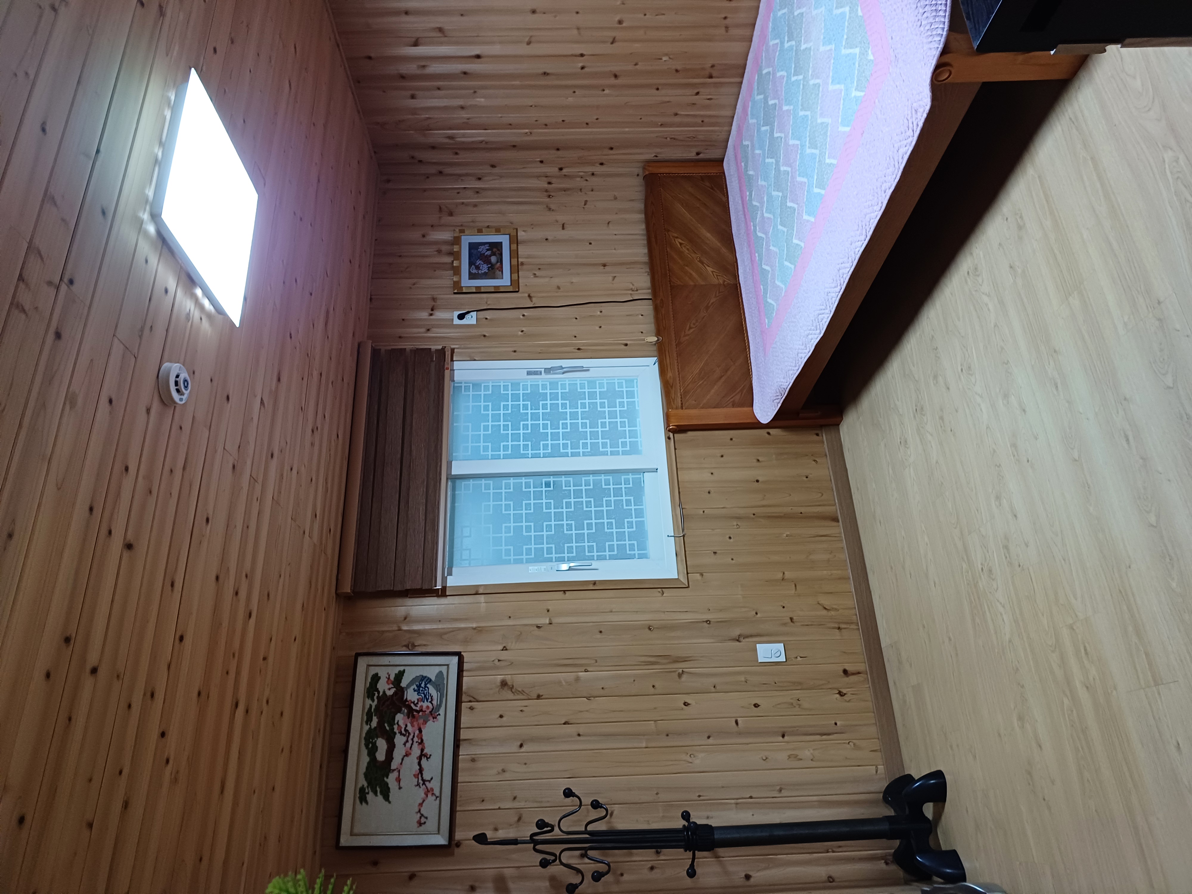 https://yaimg.yanolja.com/v5/2025/08/19/08/68a43c426d8c68.12899832.jpg