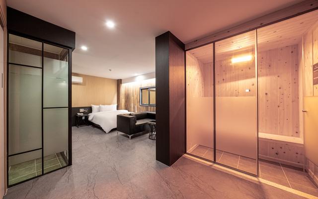 구리 호텔 月 (월)