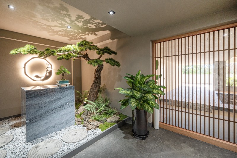 room detail thumbnail 2