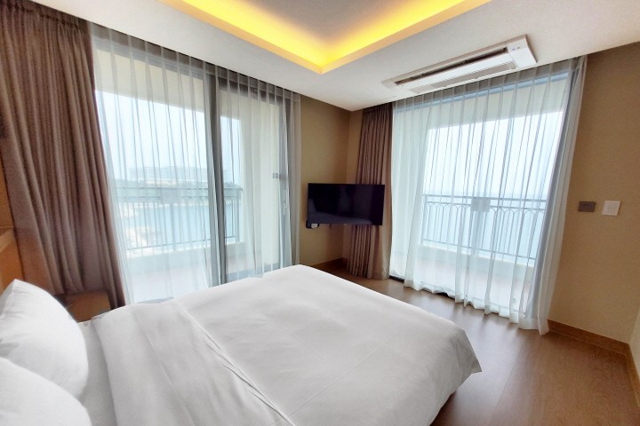 디럭스 오션 패밀리 트윈 → 주니어 코너 패밀리 스위트 파노라마오션뷰(★★★선착순 뷰 UP★★★) 디럭스 오션 패밀리 트윈 → 주니어 코너 패밀리 스위트 파노라마오션뷰