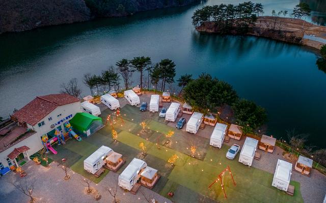 철원 노블레스글램핑카라반