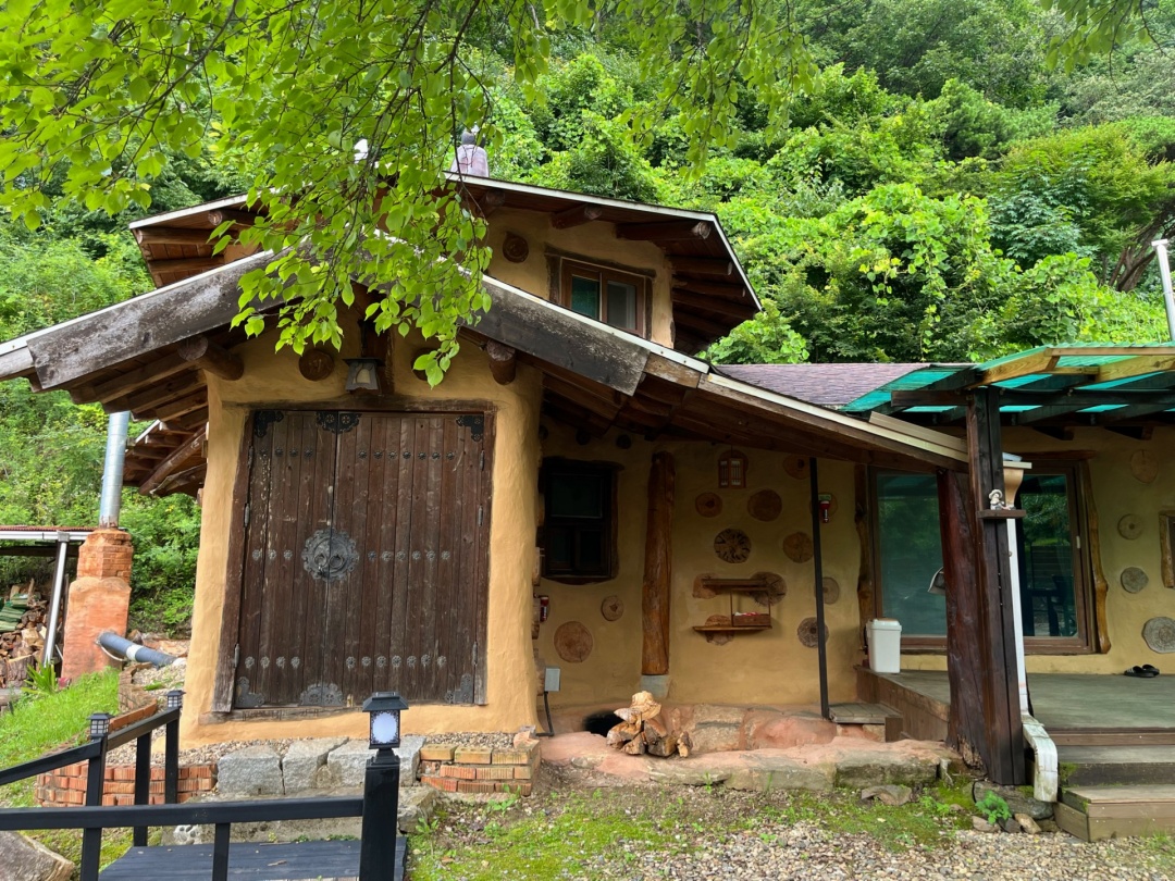 https://yaimg.yanolja.com/v5/2025/09/19/05/68ccec58a14f30.03855706.jpg