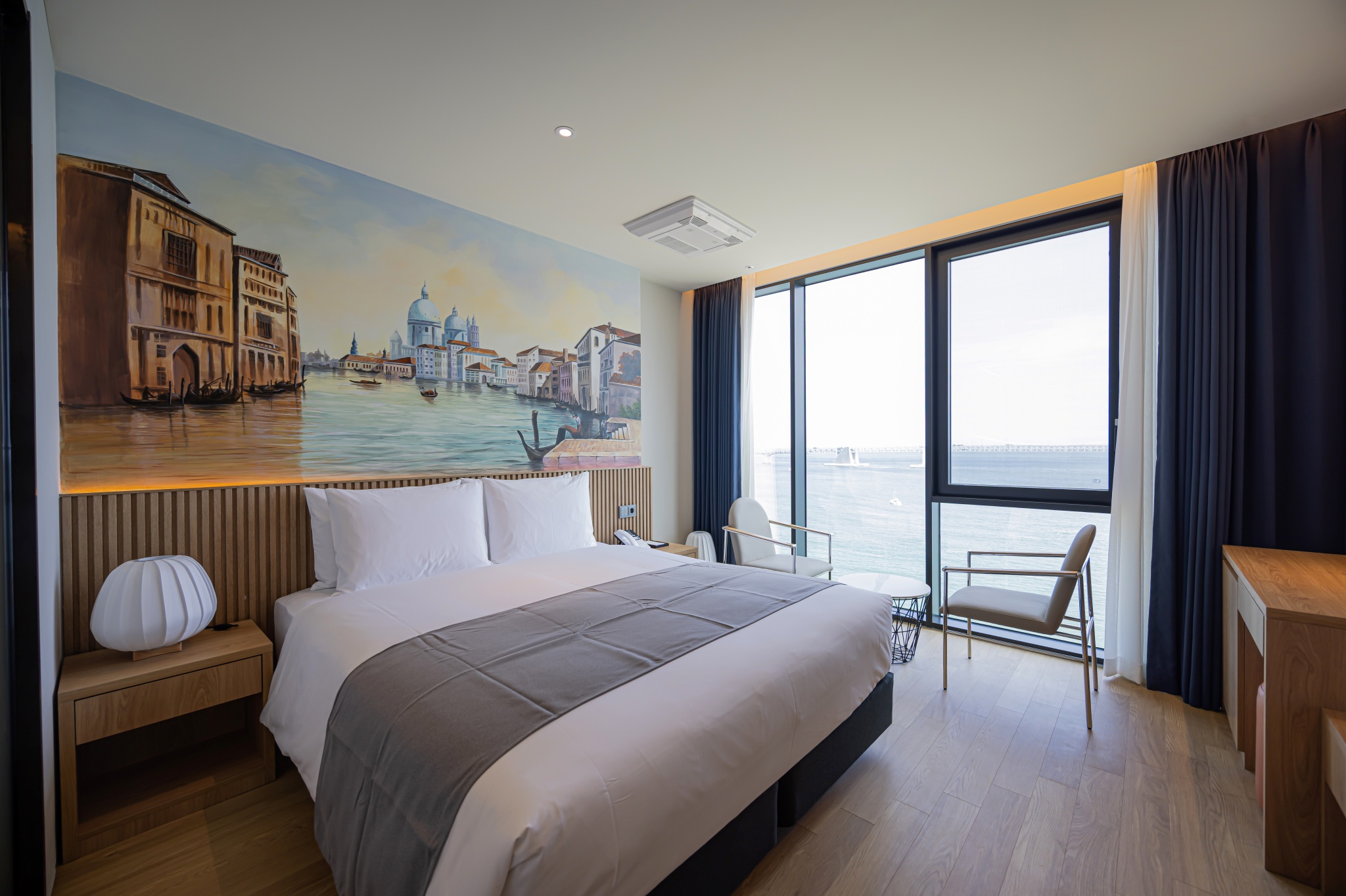 럭셔리 더블 - 정면오션뷰(불꽃축제 PKG★2인 조식 포함, 취소불가)