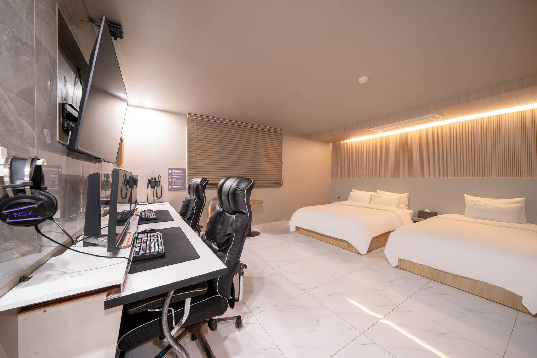 2인실/트윈-도보특가(흡연가능, 2PC, RTX3060)