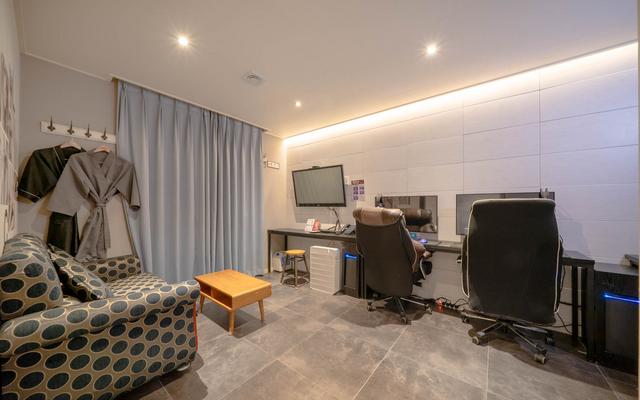 진주 호텔 세븐