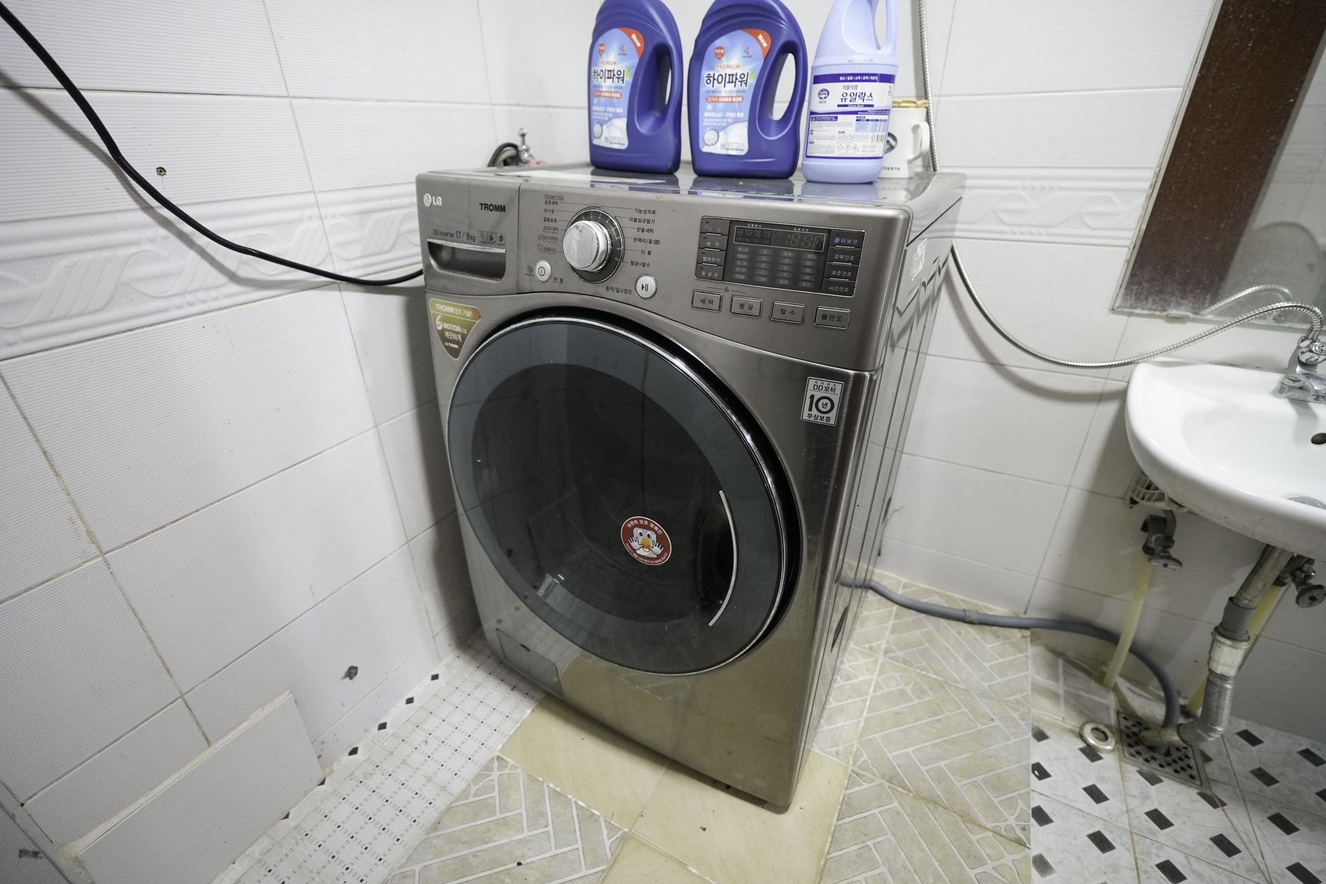 https://yaimg.yanolja.com/v5/2025/10/31/06/690459a1ef08c9.59822772.jpg