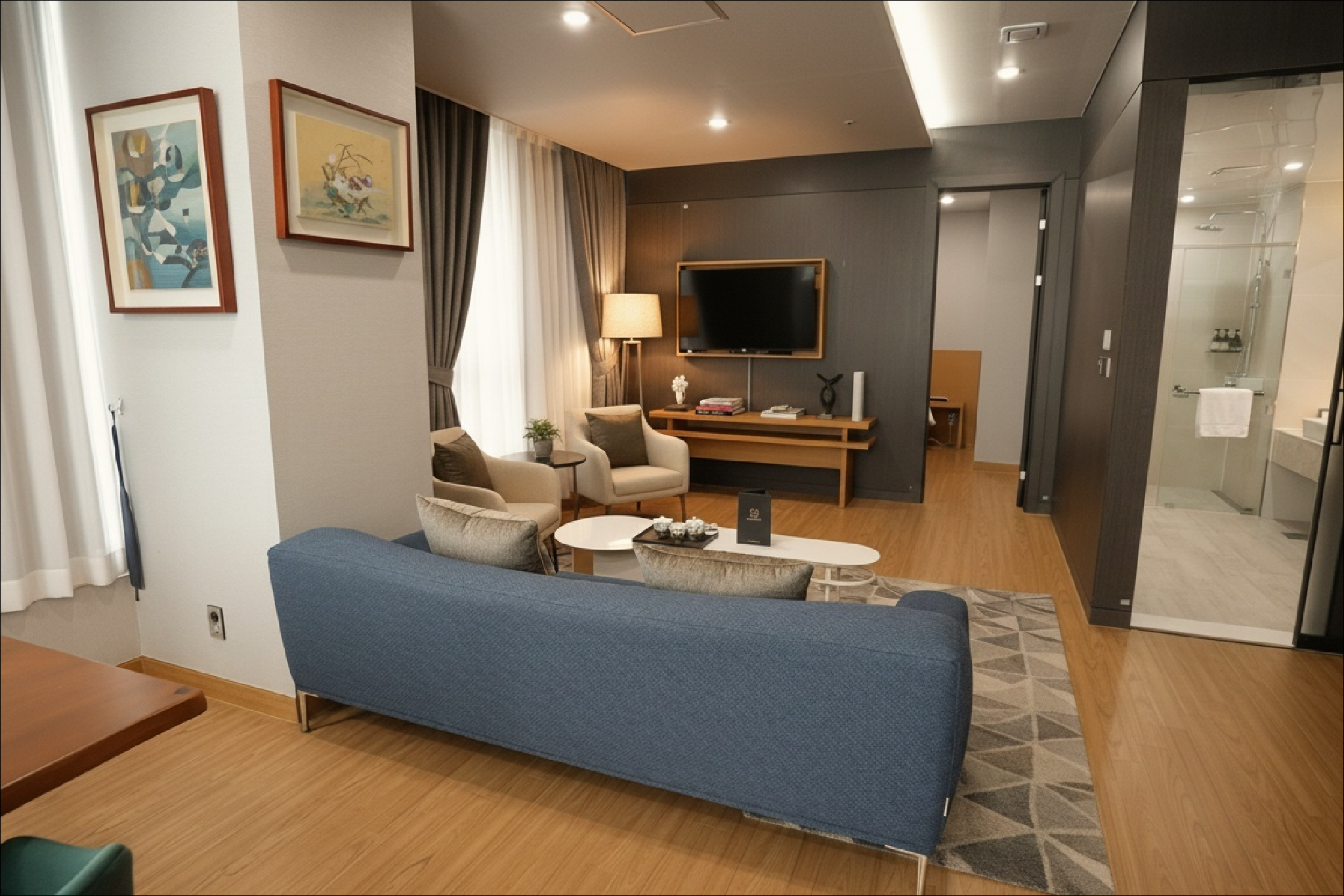 센트럴 스위트 시티(Room only)