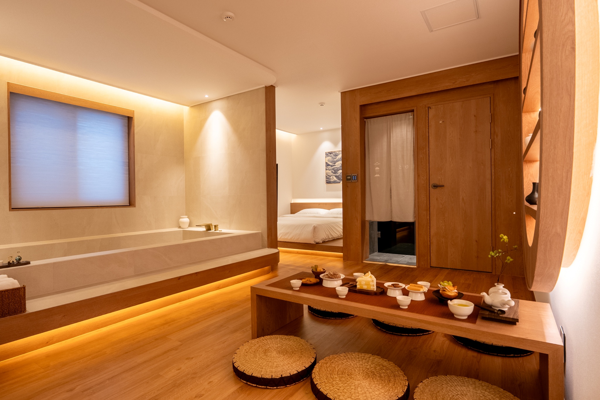 프리미어 킹 (Premier King)(조식PKG, 넉넉한 공간, 고요 속 깊은 쉼을 담은 로얄룸)