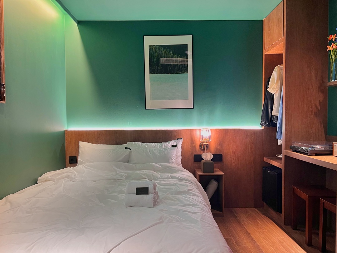 디럭스 욕조  3 (랜덤배정)(레트로 욕조룸, 로맨틱 무드 가득)