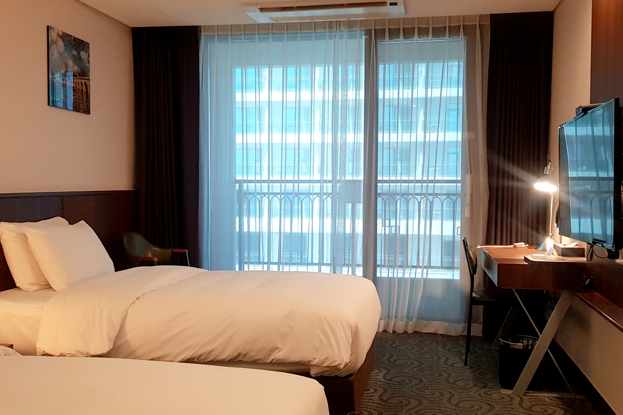 스탠다드 트윈 발코니파셜오션뷰(★조식1+1★)