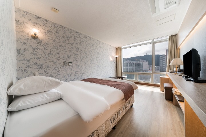 비즈니스 시티 더블(Special Offer★불꽃축제★2인 조식+관람 PKG, 취소불가)