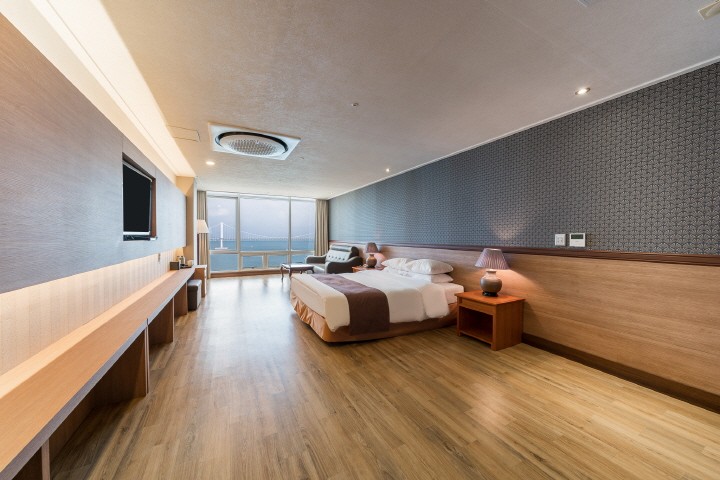 디럭스 오션 더블(Special Offer★불꽃축제★와인세트+2인 조식, 취소 불가)