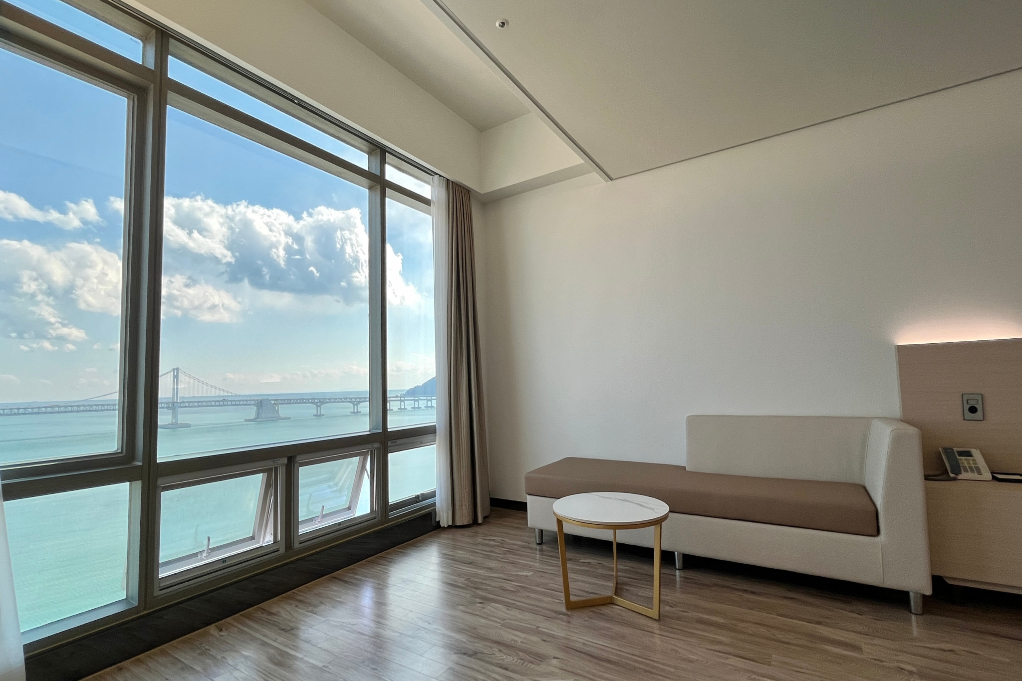 프리미엄 오션 더블(Special Offer★불꽃축제★와인세트+2인 조식, 취소 불가)