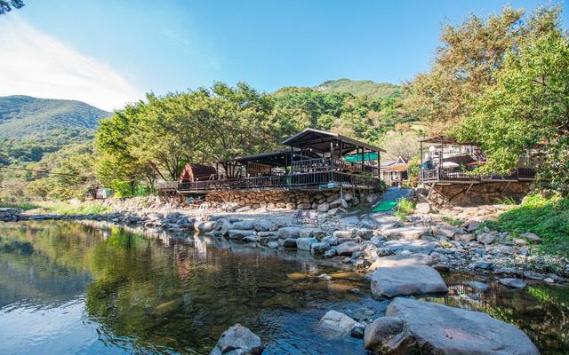 밀양 자연풍경펜션글램핑
