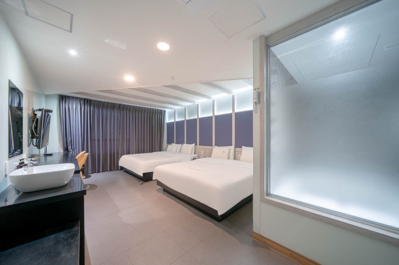 스위트 트윈 *주차가능*(2인기준/랜덤배정/간편조식 제공, OTT 개인계정이용가능)