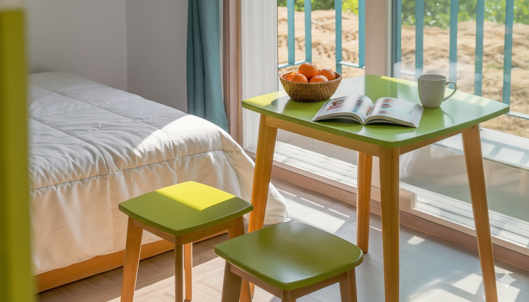 room detail thumbnail 1