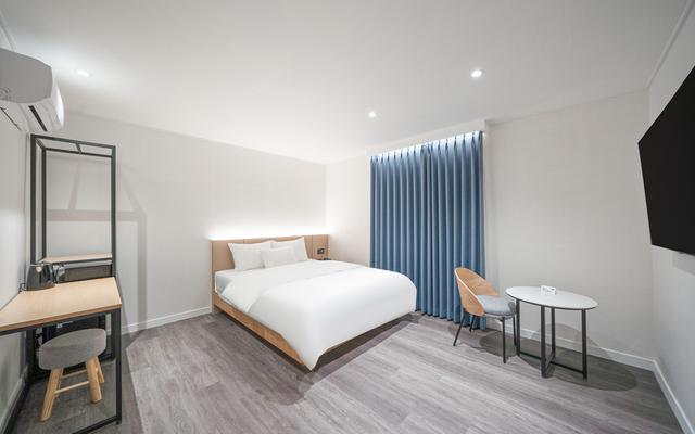 김천 브라운도트 김천종합운동장점